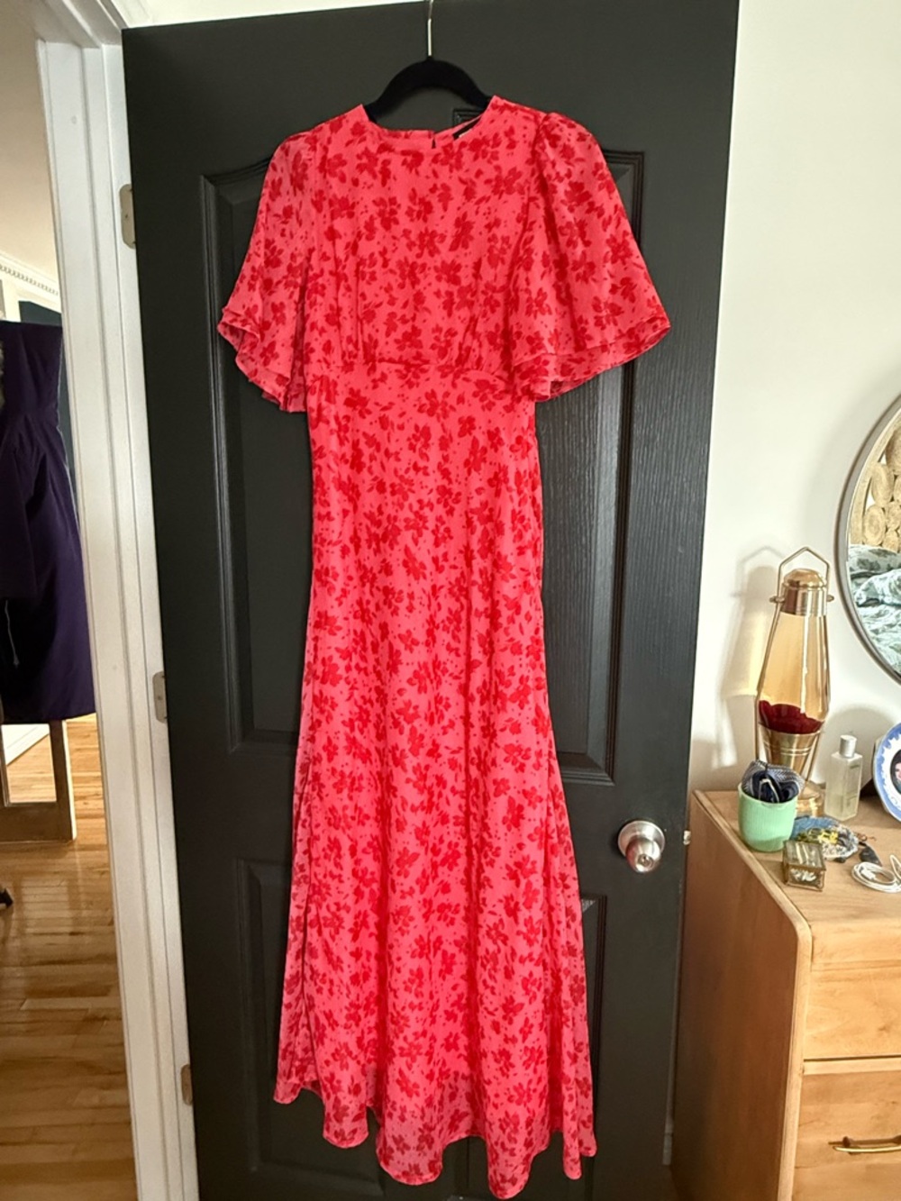 Vibrant Floral Maxi Dress with Flutter Sleeves
